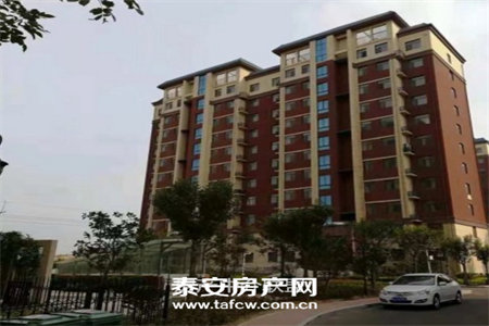 十三小，七中门口旁边农行家属院步梯3楼随时过户，拎包入住